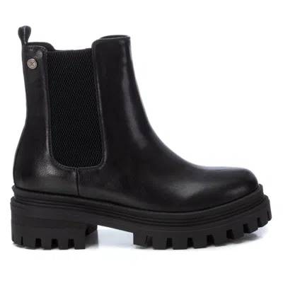 Xti Womens Booties In Black