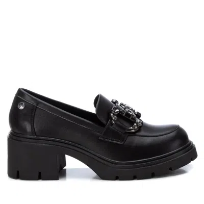 Xti Women's Wide Heel Moccasins In Black