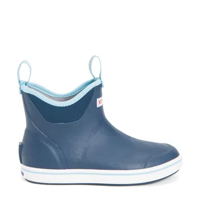 Xtratuf Women's 6" Ankle Deck Boot Ankle Deck Boot Women In Navy M In Blue
