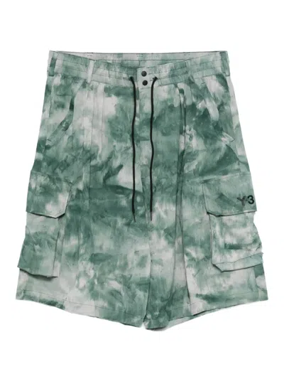 Y-3 Aop Cargo-pocket Pleated Shorts In Green