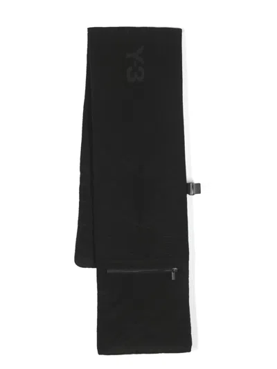 Y-3 Logo-print Quilted Scarf In Black