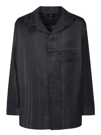 Y-3 Long Sleeve Shirt In Lightweight Fabric. Classic Collar And Front Button Closure. Patch Pockets On T In Black