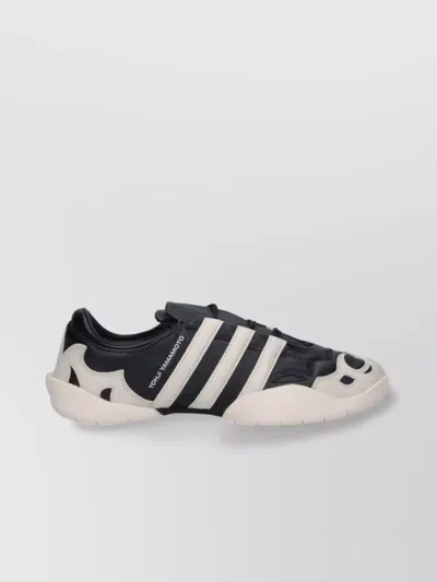 Y-3 LOW TOP SNEAKERS CONTRASTING PANELS