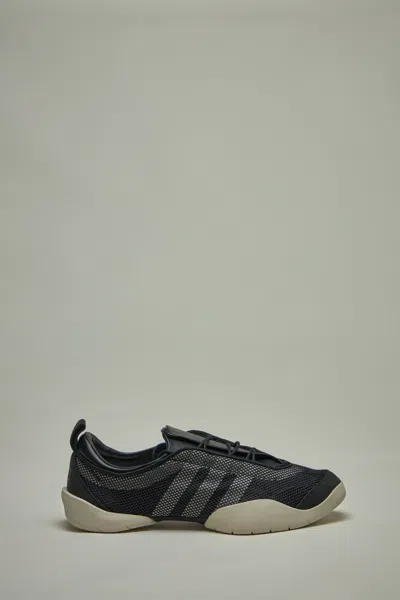 Y-3 Regu Sneakers Men In Black