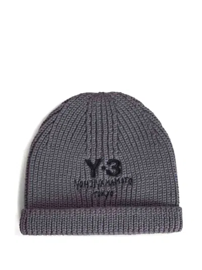 Y-3 Ribbed Logo Beanie Hat In Gray