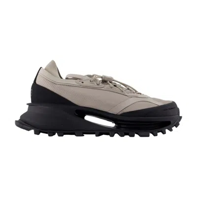 Y-3 S-gendo Run Sneakers In Neutral