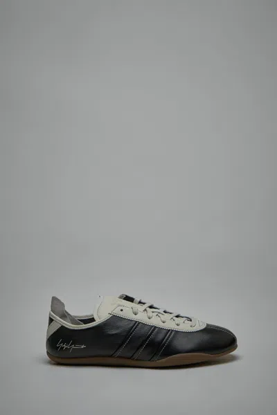 Y-3 Tokyo