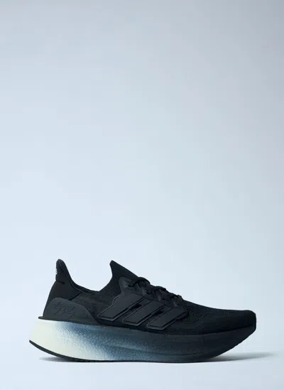 Y-3 Ultraboost 5 Sneaker In Black