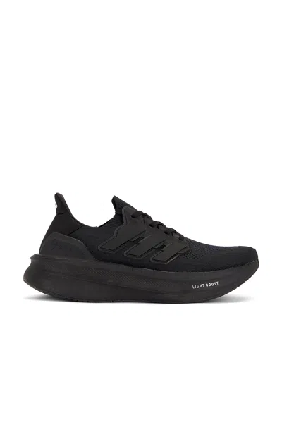 Y-3 Ultraboost 5 Trainer In Coreblack/coreblack/owhit