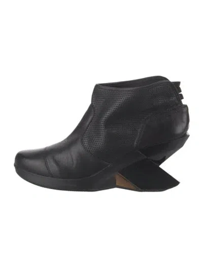 Pre-owned Y-3 Leather Boots In Black