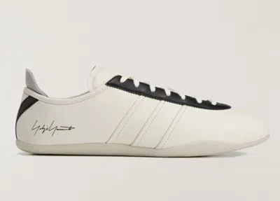 Y-3 Mini Snethestaneker By  - Fall/winter 2026 In Wht/blk/almn