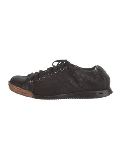 Pre-owned Y-3 Sneakers In Black