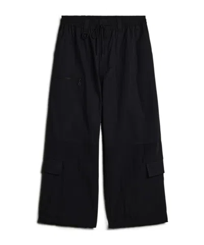 Y-3 Straight-leg Cropped Cargo Casual Pants In Black