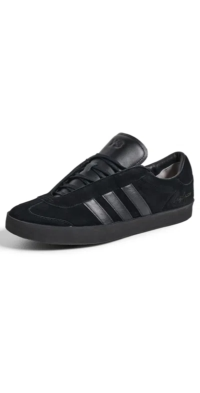 Y-3 Low-top Leather Sneaker With Signature Detail In Black