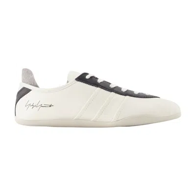 Y-3 Tokyo Sneakers In White