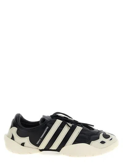 Y-3 ' Regu 2002' Sneakers In Black