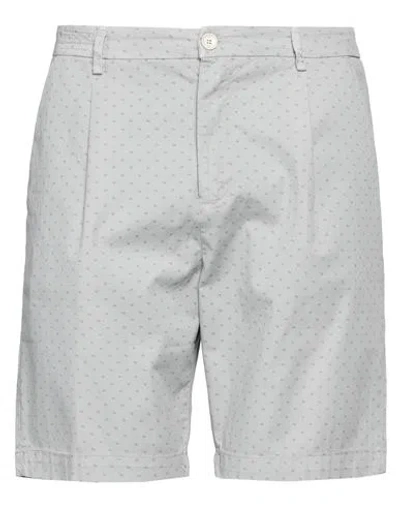 Yan Simmon Man Shorts & Bermuda Shorts Grey Size 34 Cotton, Elastane