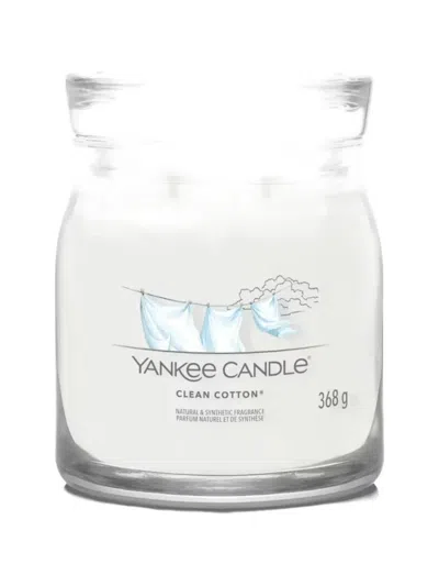 Yankee Candle Medium Clean Cotton Candle In White