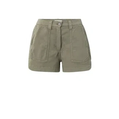 Yaya Woven Cargo Shorts With High Waist, A Zip Fly And Pockets In Green