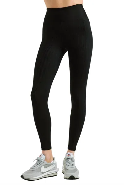 Year Of Ours Ribbed Pocket Legging In Black