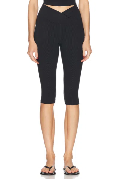 Year Of Ours Ribbed Veronica Capri Legging In Black