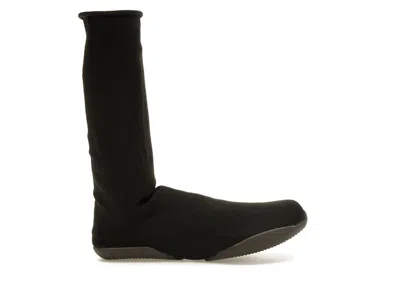 Pre-owned Yeezy Men's  Yzy Pods Sneakers In Black