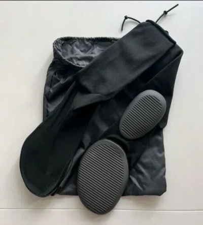 Pre-owned Yeezy Pods - Black - Size 2