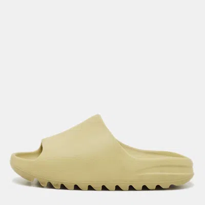 Pre-owned Yeezy X Adidas Green Rubber Resin Flat Slides Size 40.5