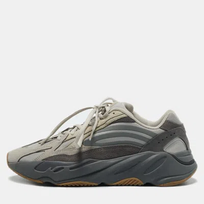 Pre-owned Yeezy X Adidas Grey/white Suede And Nubuck Boost 700 V2 Static Sneakers Size 42 2/3