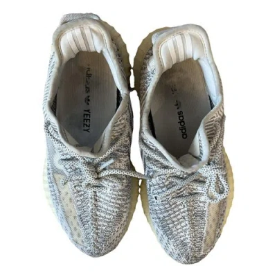 Pre-owned Yeezy X Adidas Low Trainers In White