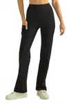 Yelete High-waisted Straight Leg Active Pants With Side Pockets In Black In Black