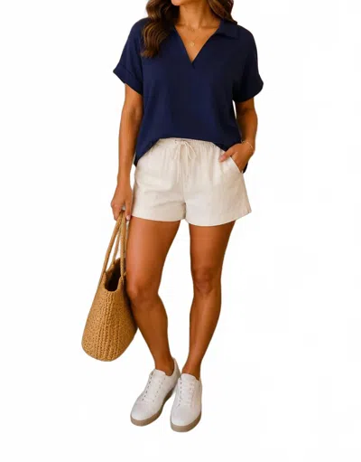 Yelete Relaxed Collared V-neck Top In Navy In Blue