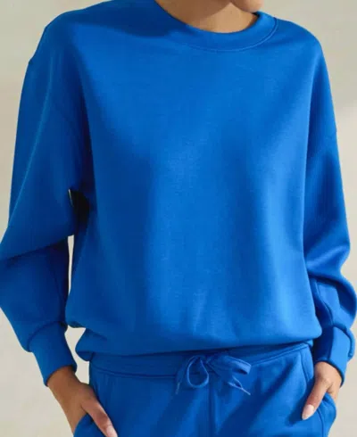 Yelete Scuba Knit Sweatshirt In Blue