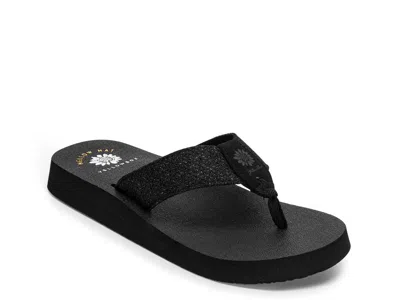 Yellow Box Dax Sandal In Black