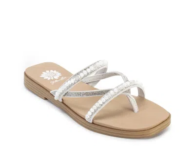 Yellow Box Lela Sandal In White