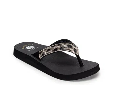 Yellow Box Naseeba Sandal In Black