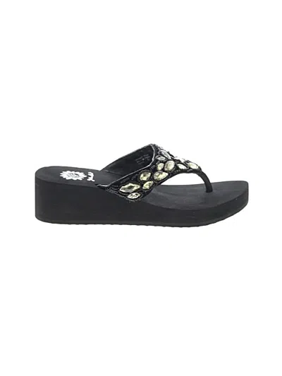 Pre-owned Yellow Box Wedges In Black