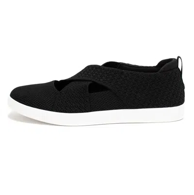 Yellow Box Women's Octavia Slip-on Shoes In Black