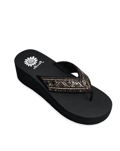 Yellow Box Women's Saverina Flip-flops In Black