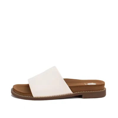 Yellow Box Women's Shelly Slide Sandals In White