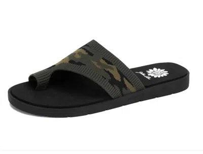 Yellow Box Women's Trendsetting Flipflop In Camo In Gray