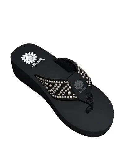 Yellow Box Women's Trisha Flip-flops In Black