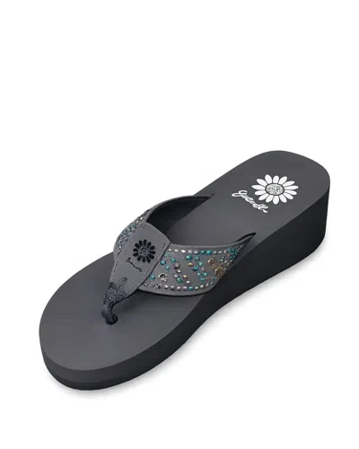 Yellow Box Women's Trisha Flip-flops In Gray