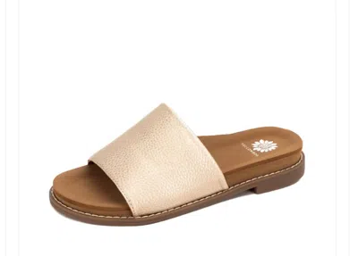 Yellow Box Women's Vegan Leather Sandal In Platino In Neutral