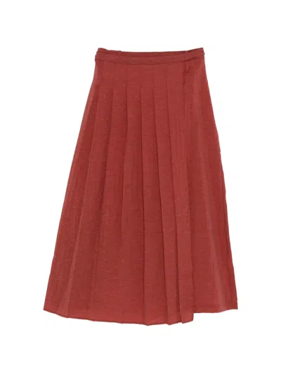 Yerse Pleated Midi Skirt In Red