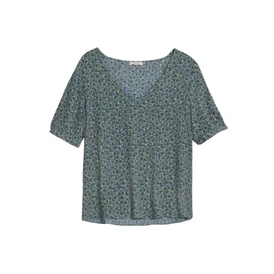 Yerse Women's Bonnieux Tee In Floral In Green