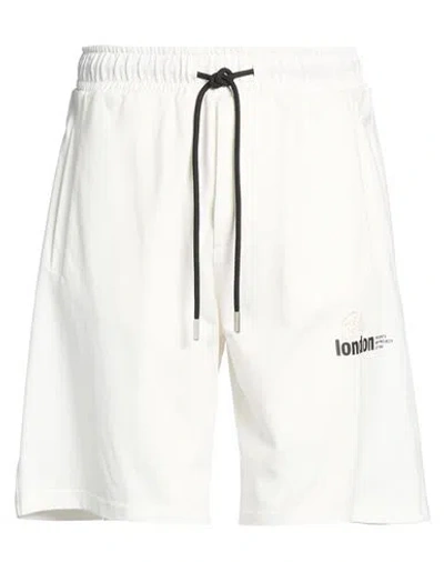 Yes London Man Shorts & Bermuda Shorts White Size Xl Cotton