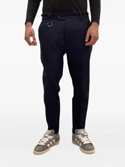 Yes London Ring-detail Pleated Trousers In Blue