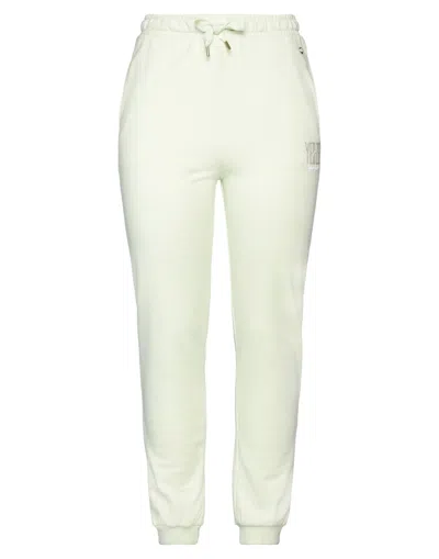 Yes Zee By Essenza Pants In Green