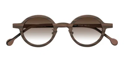Yesglasses Burnt Tan Woodgrain Retro-vintage Wood Round Gradient Sunglasses In Burnt Tan Woodgrain,brown